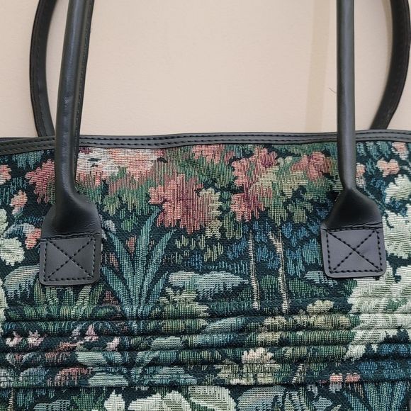 Vintage 1980s ATLANTIC Floral Tapestry Travel Zippered Shopping Tote Bag, Green - Picture 10 of 16